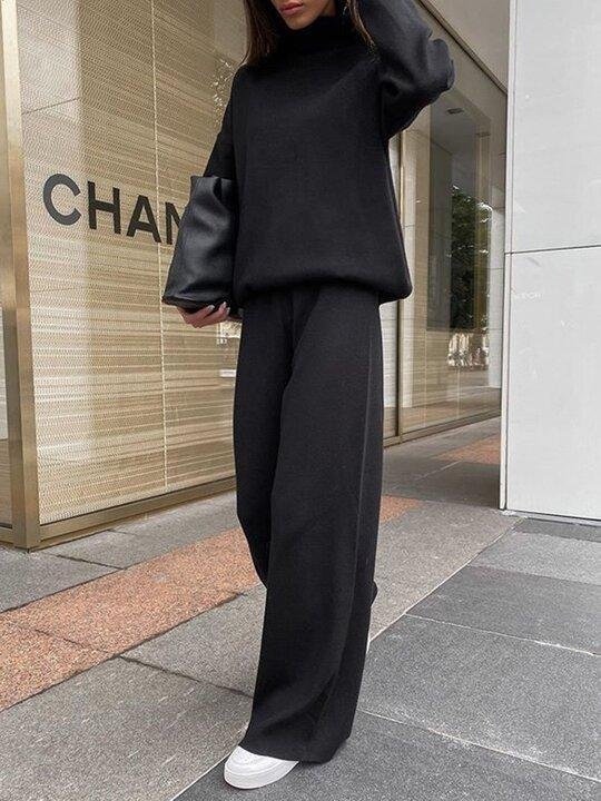 Veron Knitted Casual Suit